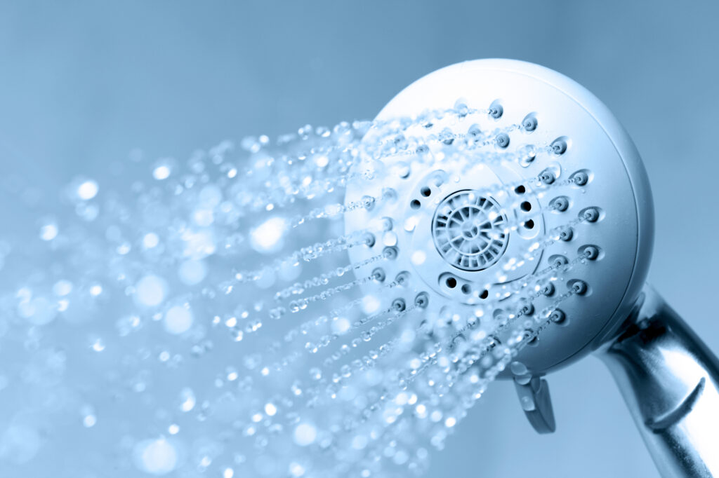 showerhead running water pressure